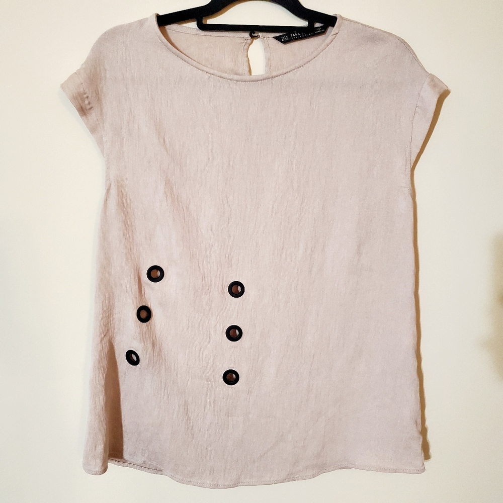 Zara Beige blouse with grommet hardware - Picture 1 of 3